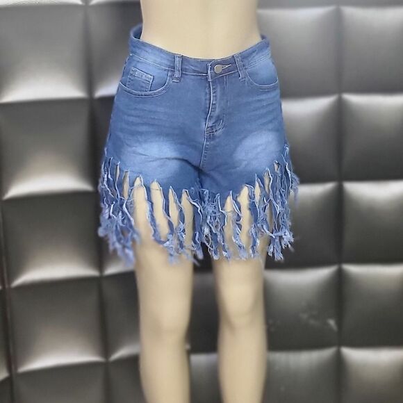 Cut off jeans   - Picture 1 of 9